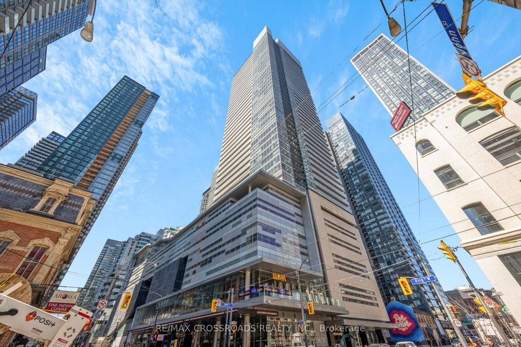 80 John Street 4103, Toronto C01