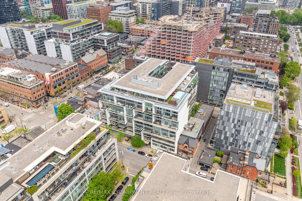 75 Portland Street 428, Toronto C01