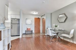 260 Doris Avenue 607, Toronto C14