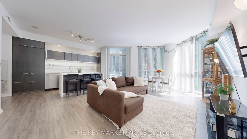 45 Charles Street E 511, Toronto C08