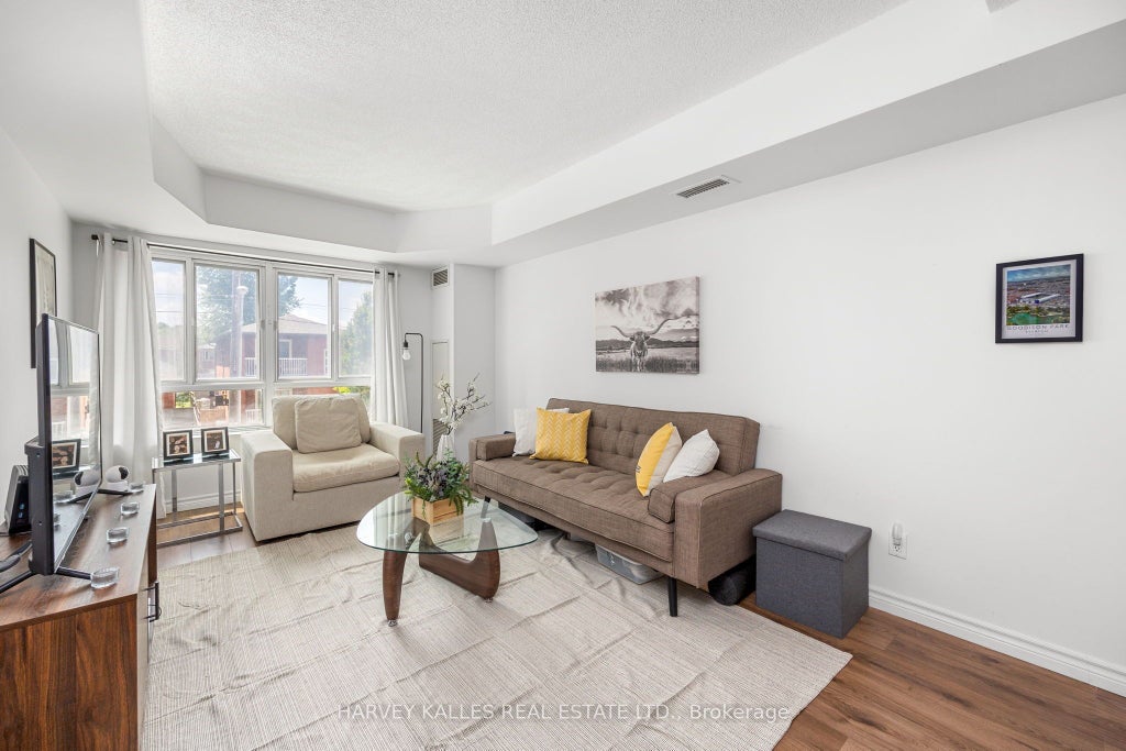 15 Maplewood Avenue 212, Toronto C03