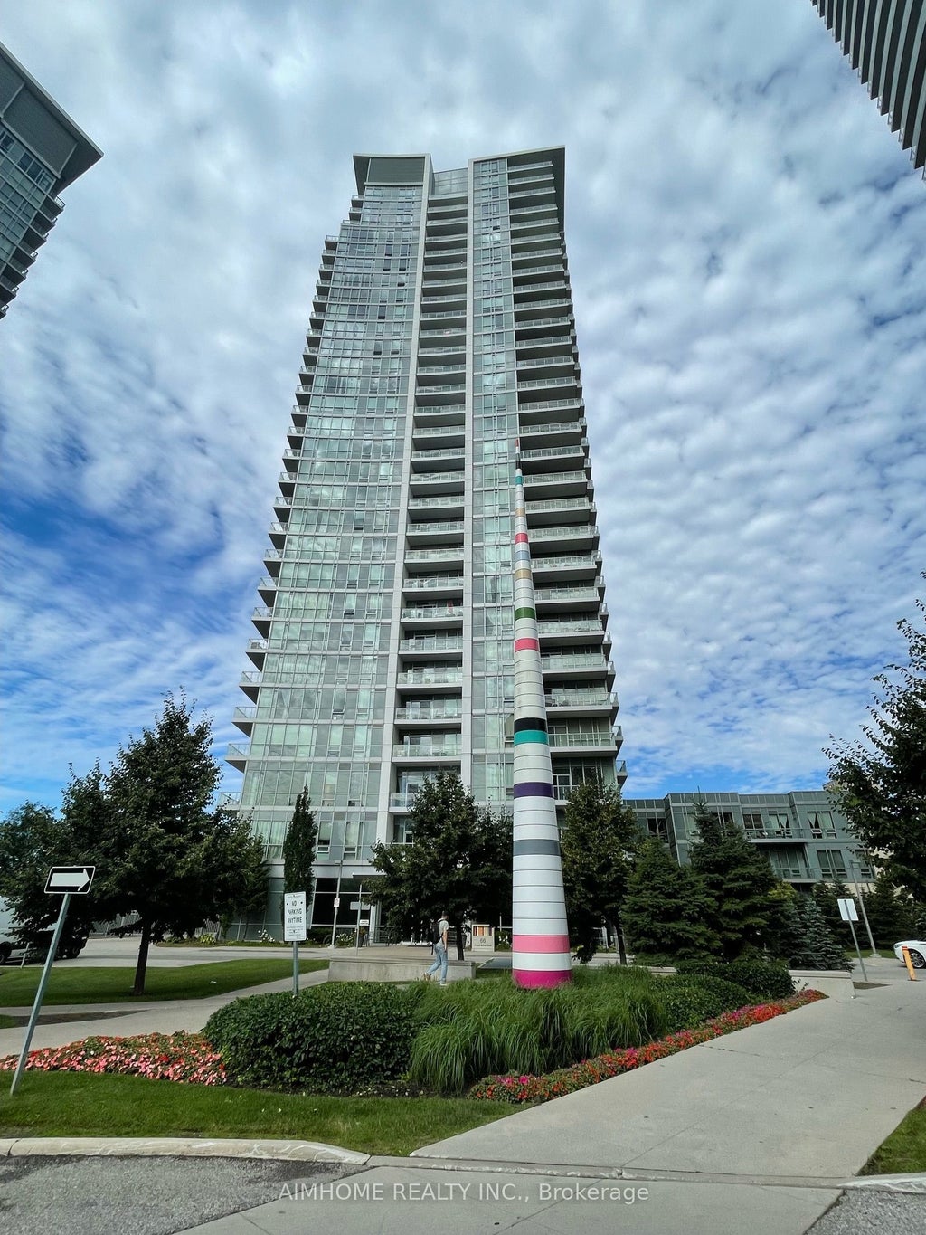 66 Forest Manor Road 1807, Toronto C15