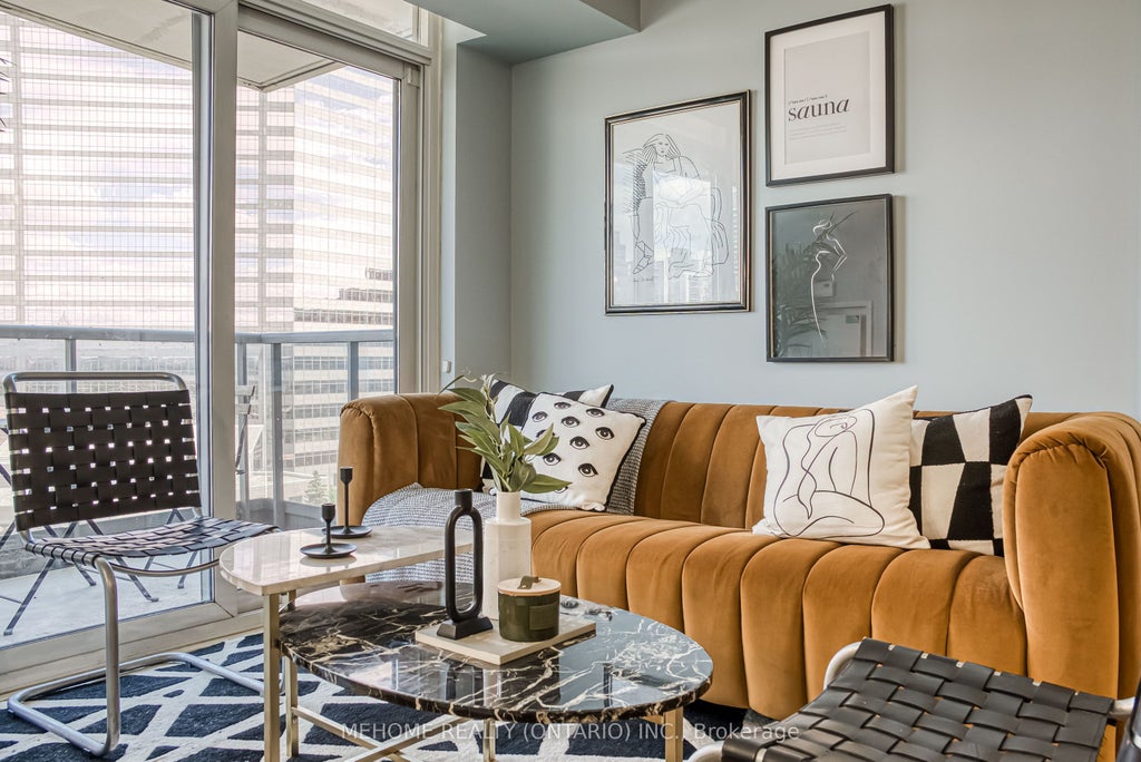 25 Greenview Avenue 1025, Toronto C07