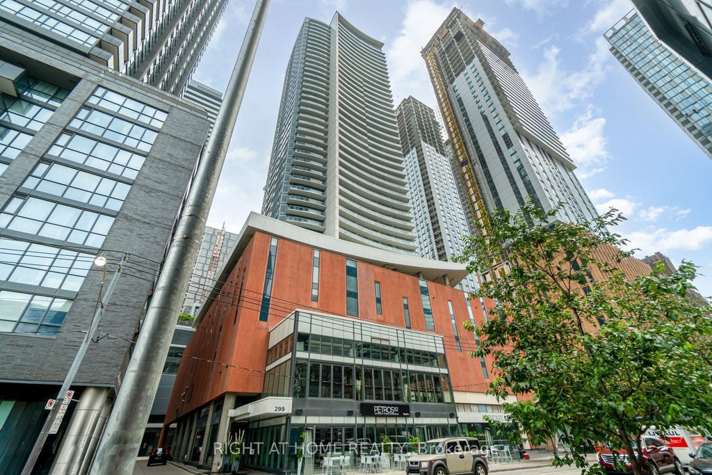 21 Widmer Street 1403, Toronto C01