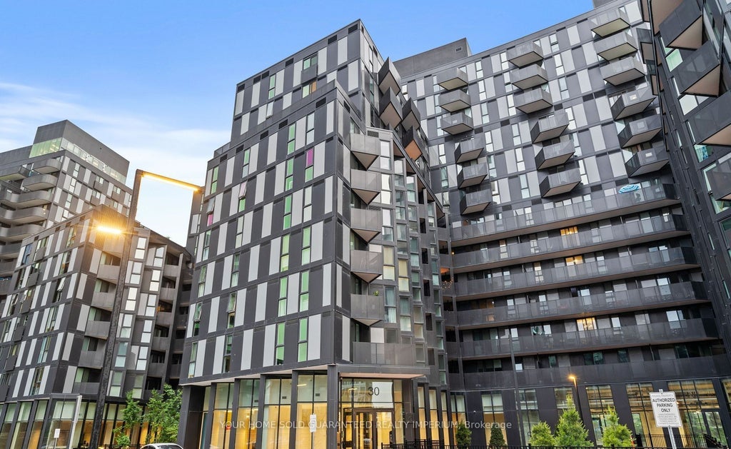 30 Tretti Way 1026, Toronto C06