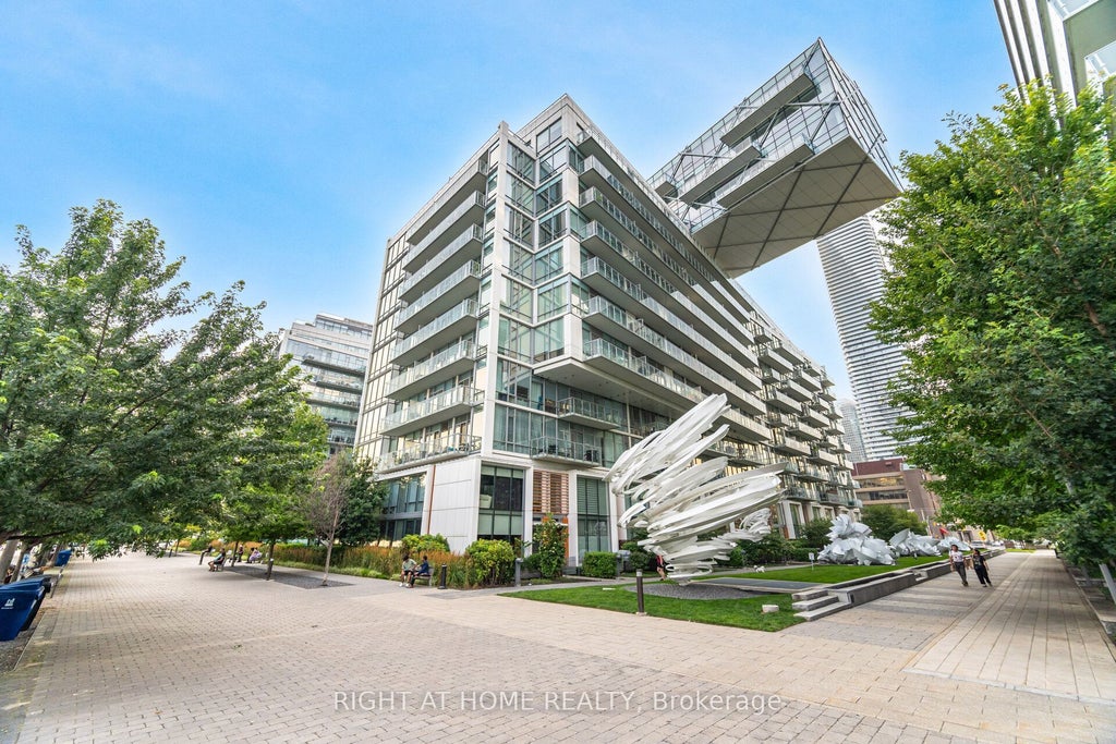 29 Queens Quay E 1109, Toronto C08
