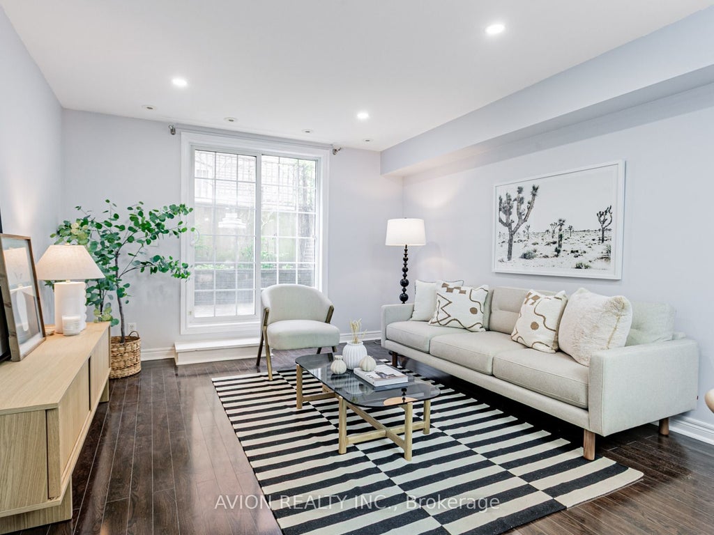 45 Cedarcroft Boulevard 11, Toronto C07