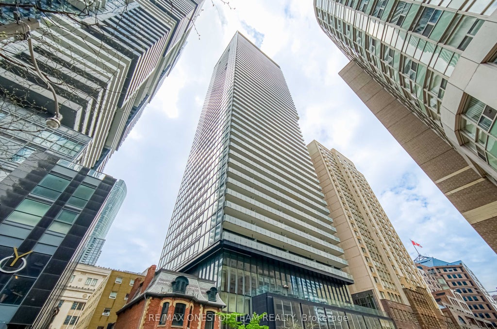 15 Grenville Street 1905, Toronto C01