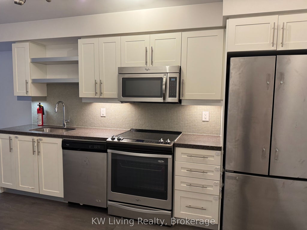 525 Adelaide Street W 333, Toronto C01