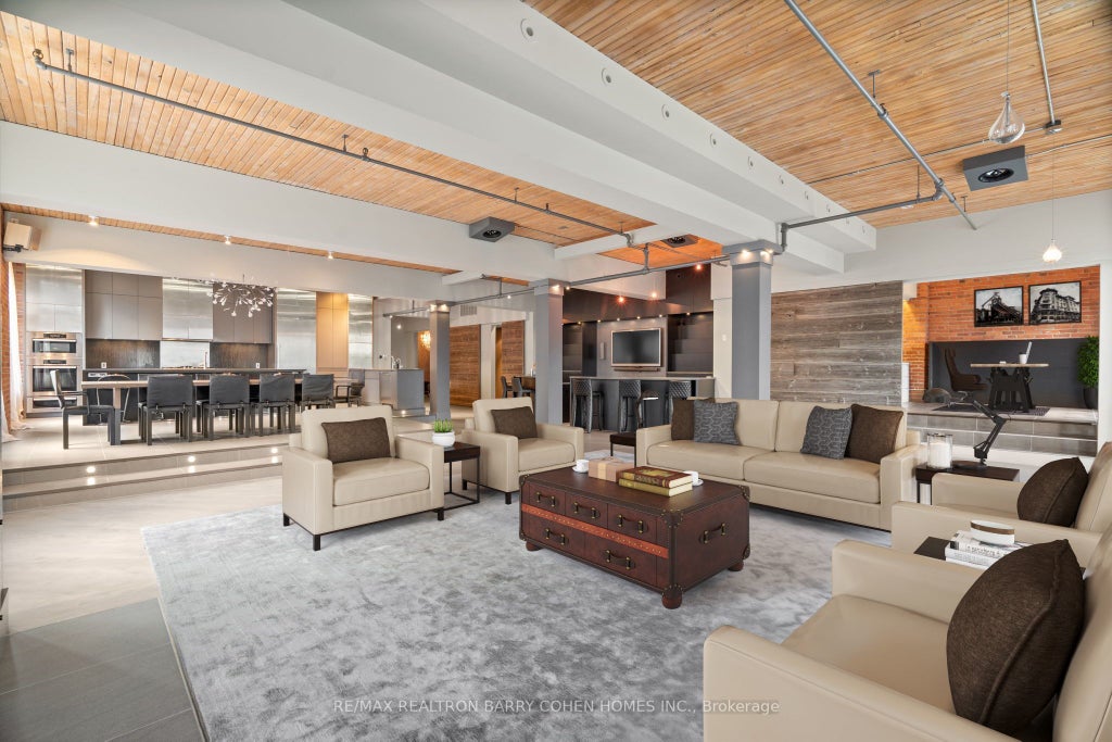 468 Wellington Street W 300, Toronto C01