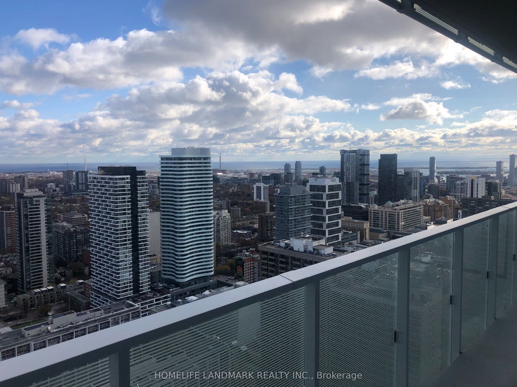 501 Yonge Street E 4007, Toronto C08