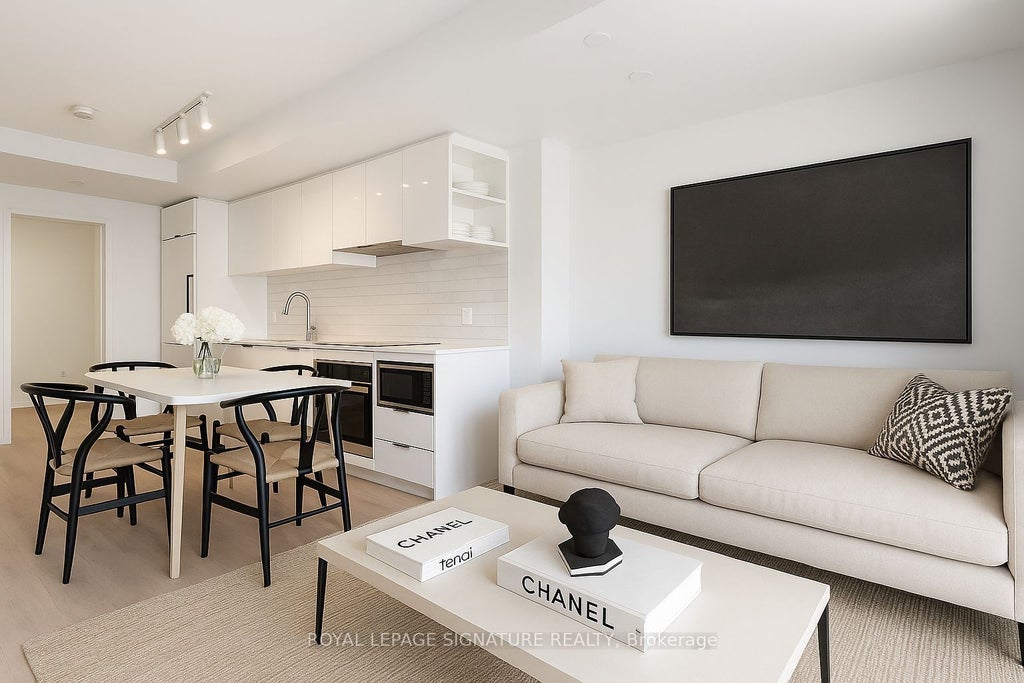 252 Church Street 1905, Toronto C08