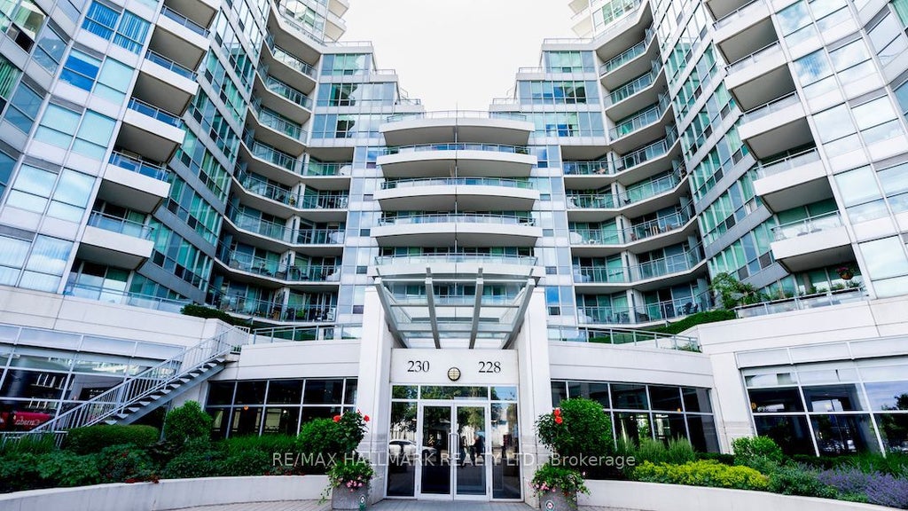 230 Queens Quay W 2525, Toronto C01