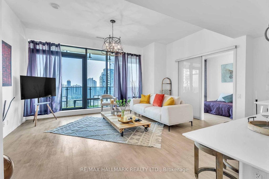 5 St Joseph St Street 2611, Toronto C01