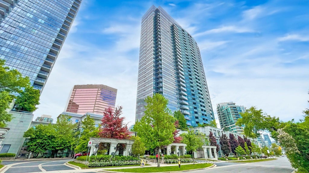 15 Greenview Avenue Ph1, Toronto C07