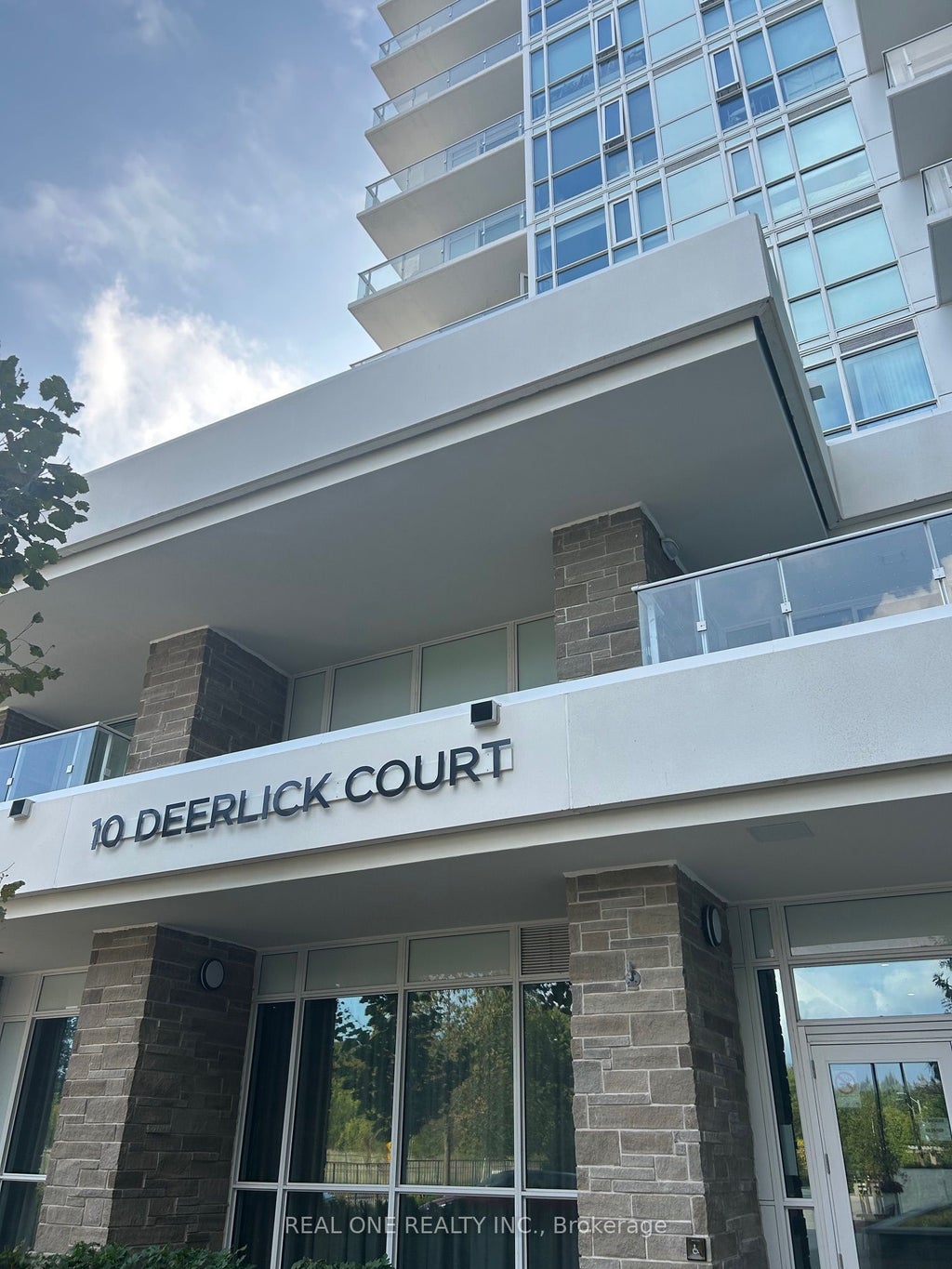 10 Deerlick Court 817, Toronto C13