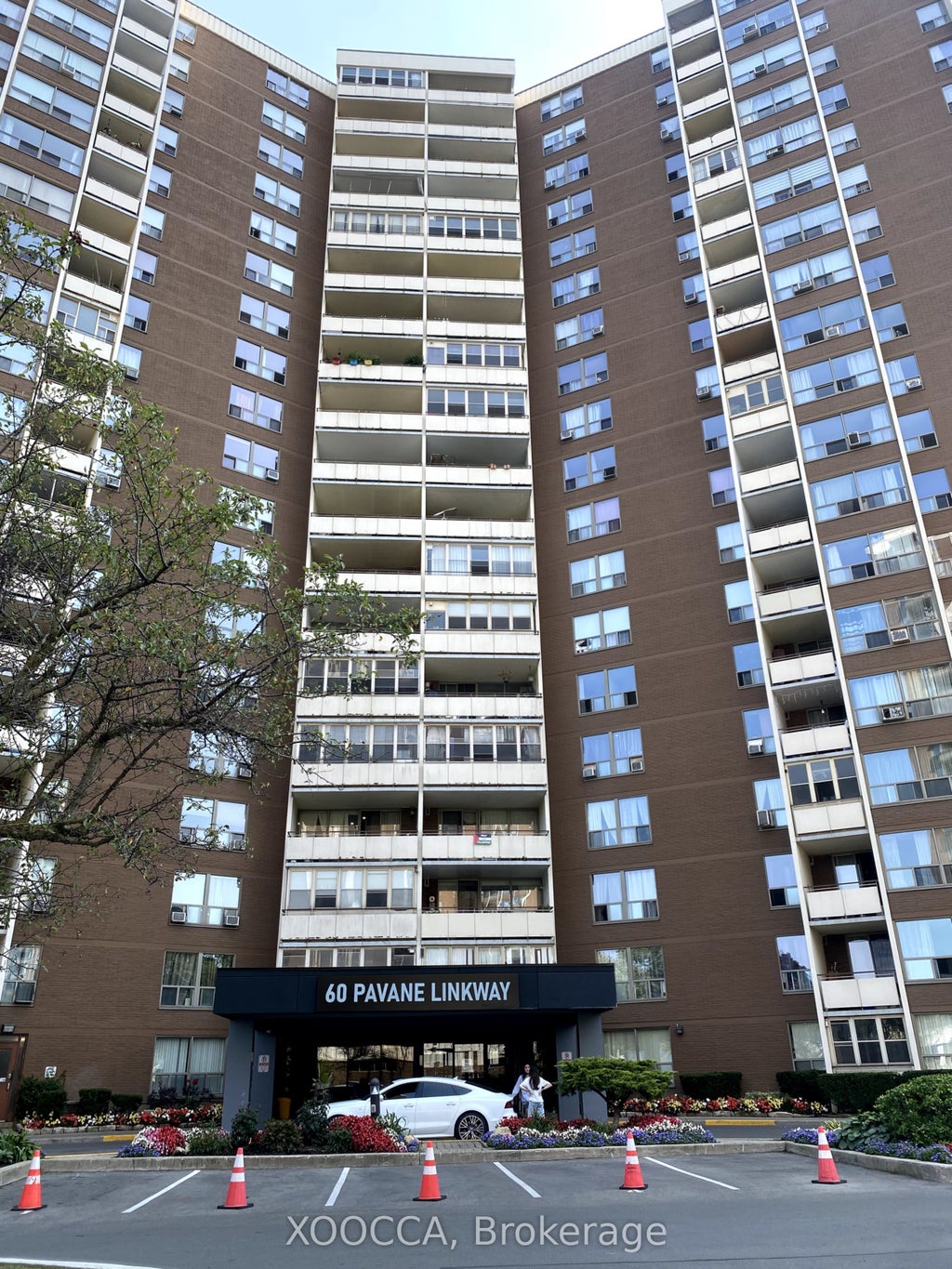 60 Pavane Link Way R2-2, Toronto C11