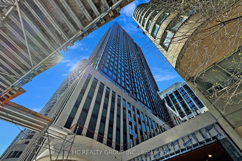 238 Simcoe Street W 608, Toronto C01