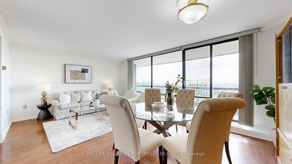 135 Antibes Drive 2105, Toronto C07