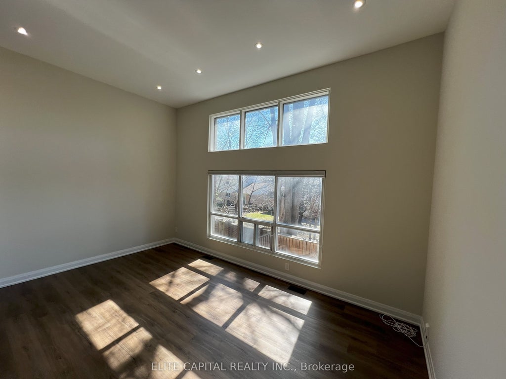 15 Jenny Wren Way, Toronto C15