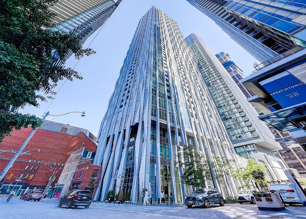1 Yorkville Avenue Ph 01, Toronto C02
