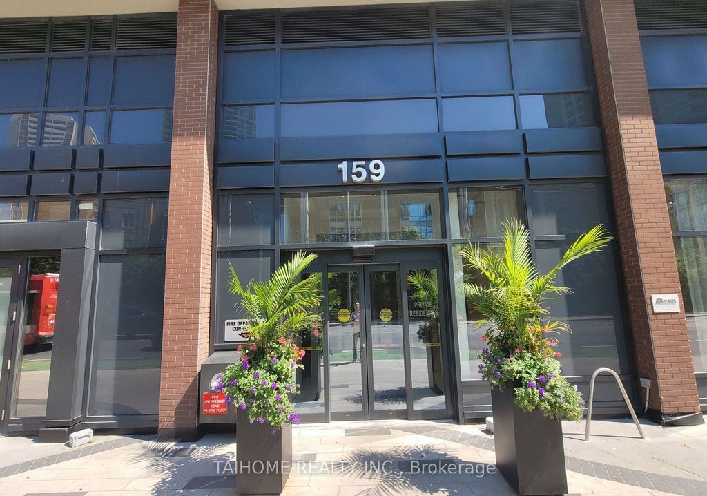 159 Wellesley Street E 1509, Toronto C08