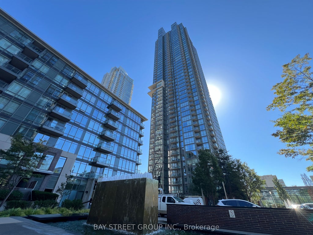 11 Brunel Court 3716, Toronto C01