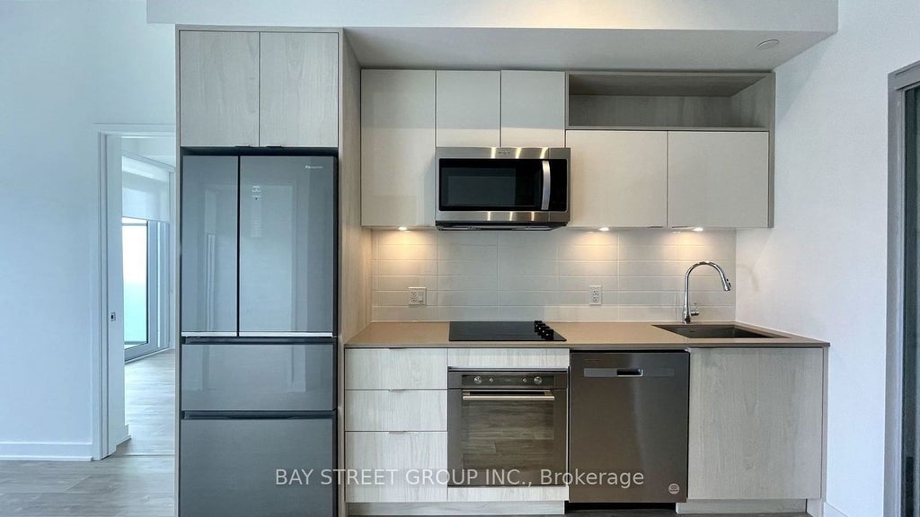 60 Princess Street 1715 Se, Toronto C08