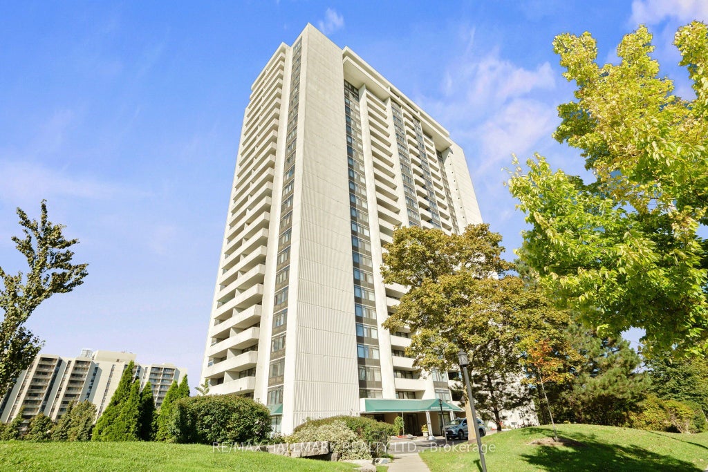 3300 Don Mills Road 1805, Toronto C15