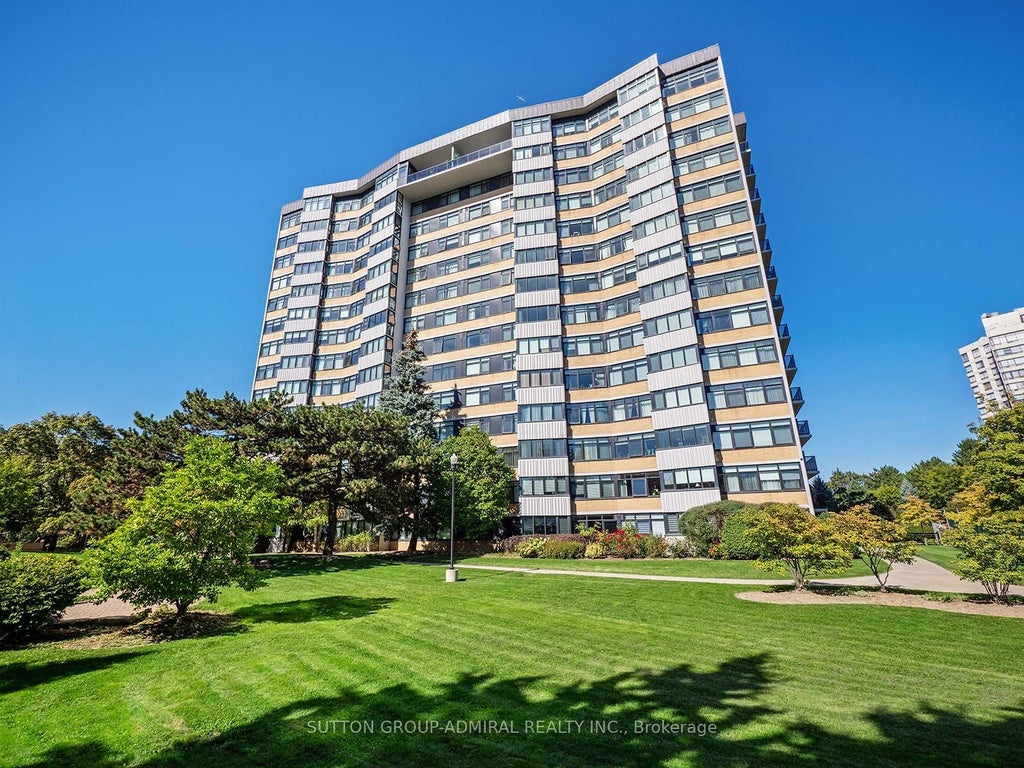 90 Fisherville Road 804, Toronto C07