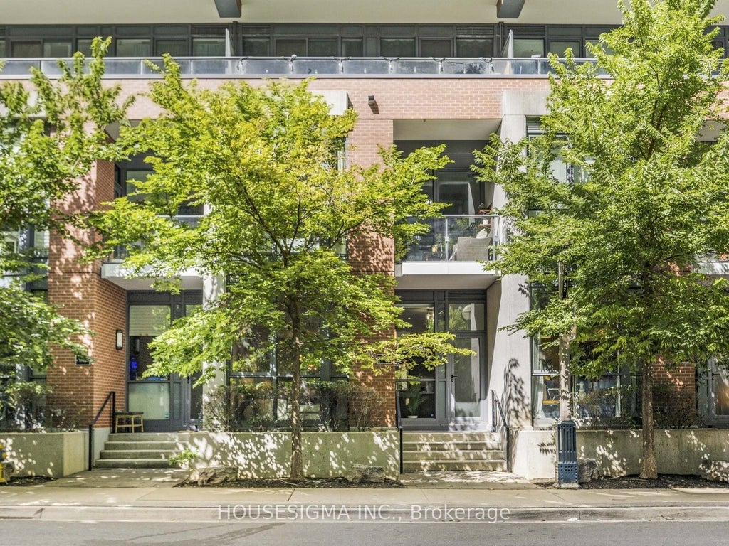 32 Bruyers Mews Th03, Toronto C01