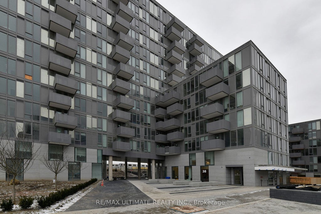 38 Monte Kwinter Court 1303, Toronto C06