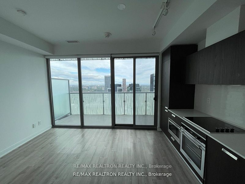 50 Charles Street E 4512, Toronto C08