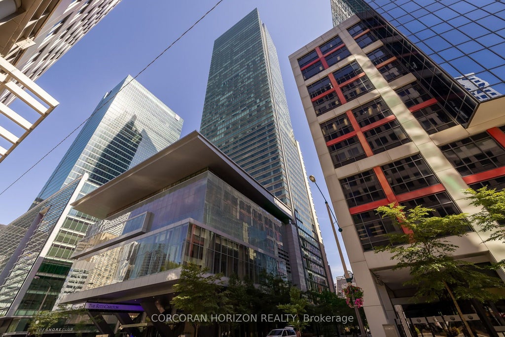 183 Wellington Street W 2403, Toronto C01