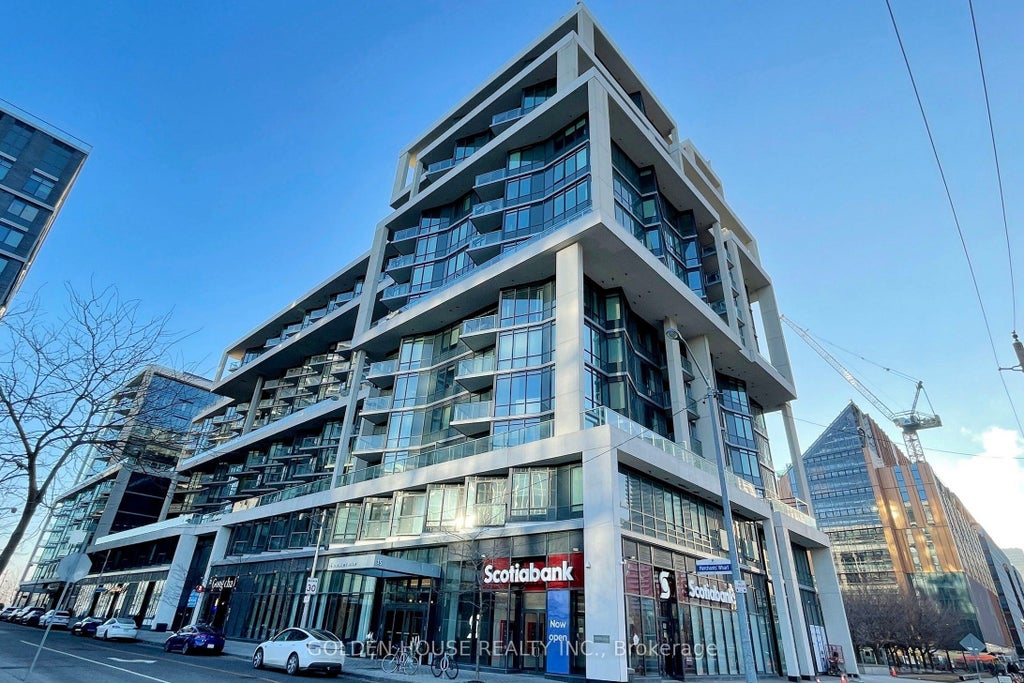 15 Merchants' Wharf N/a 1003, Toronto C08