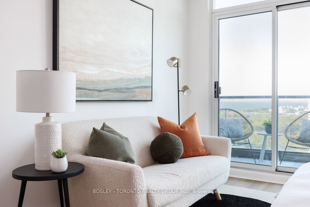 600 Fleet Street 2109, Toronto C01