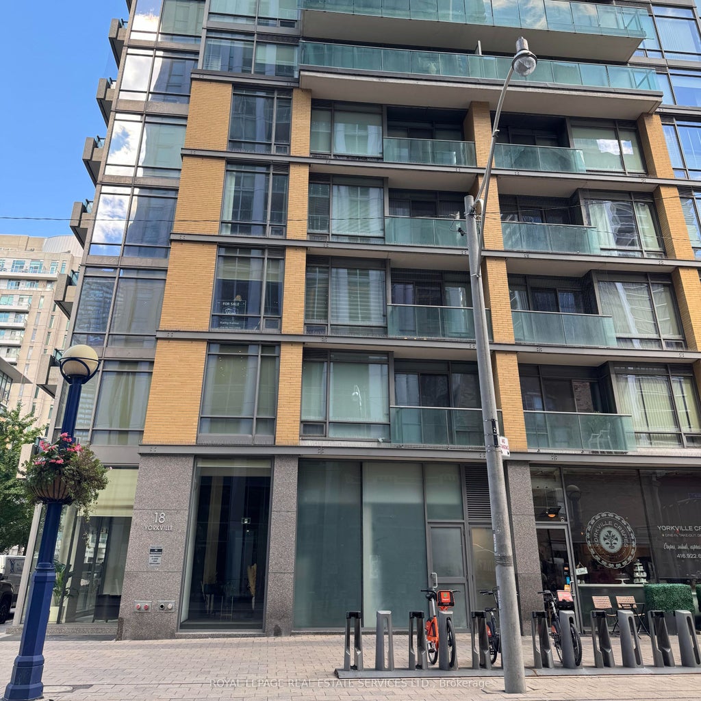 18 Yorkville Avenue 405, Toronto C02