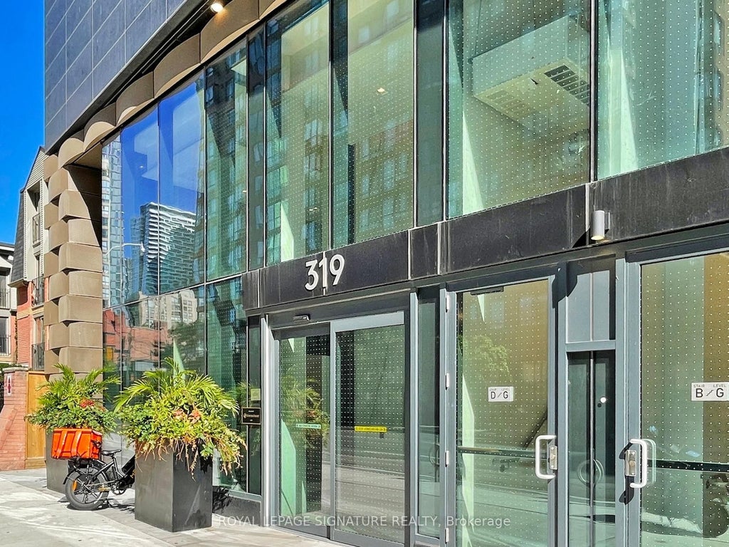 319 Jarvis Street 1006, Toronto C08