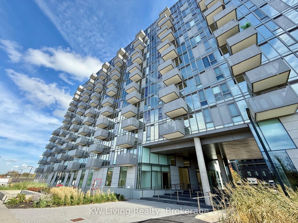 38 Monte Kwinter Court 1317, Toronto C06