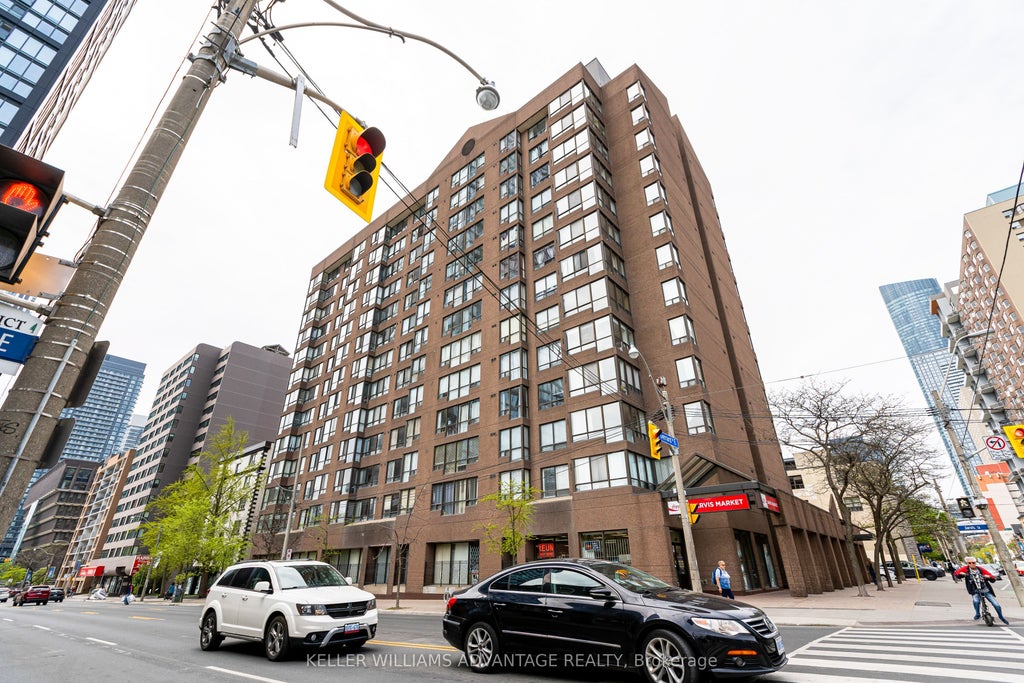 117 Gerrard Street E 404, Toronto C08