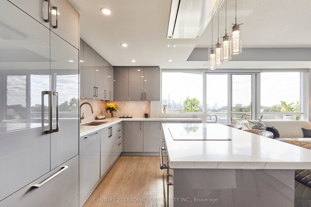 1430 Yonge Street 703, Toronto C02