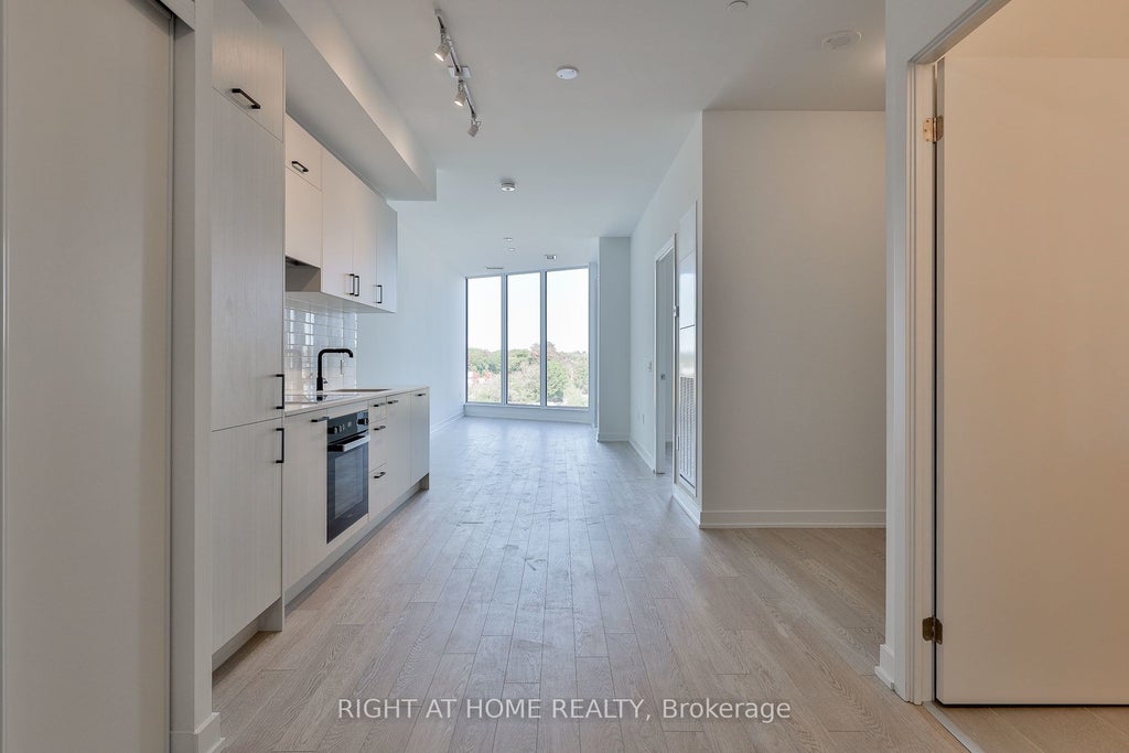 1 Kyle Lowry Rd Road 616, Toronto C13