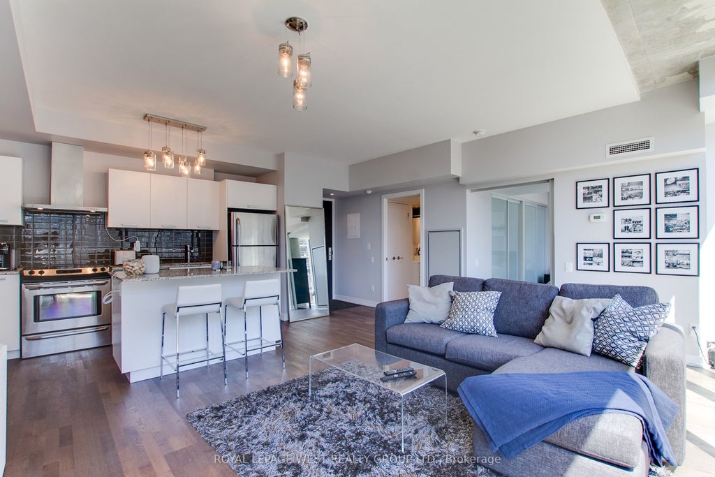 650 King Street W 907, Toronto C01