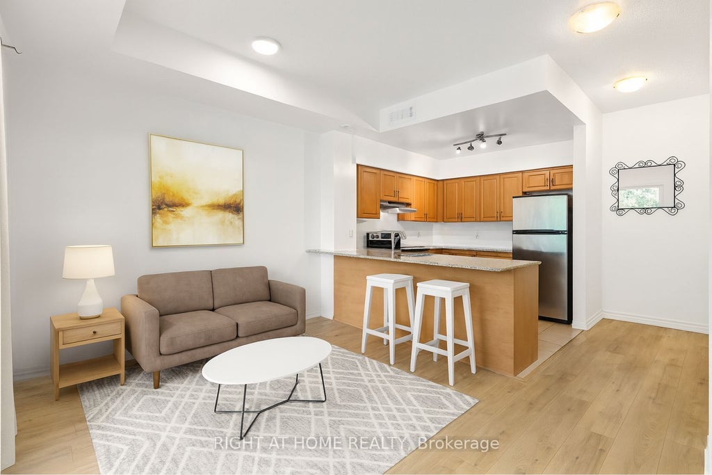 205 Wellesley Street E 205, Toronto C08