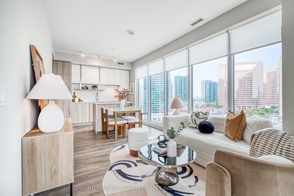 15 Holmes Avenue 908, Toronto C14