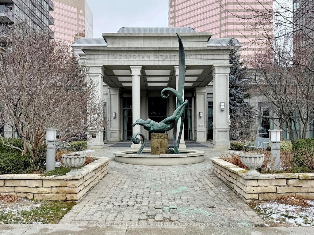 15 Greenview Avenue 2811, Toronto C07