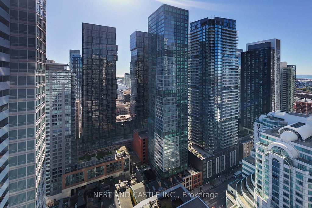 327 King Street W 4104, Toronto C01