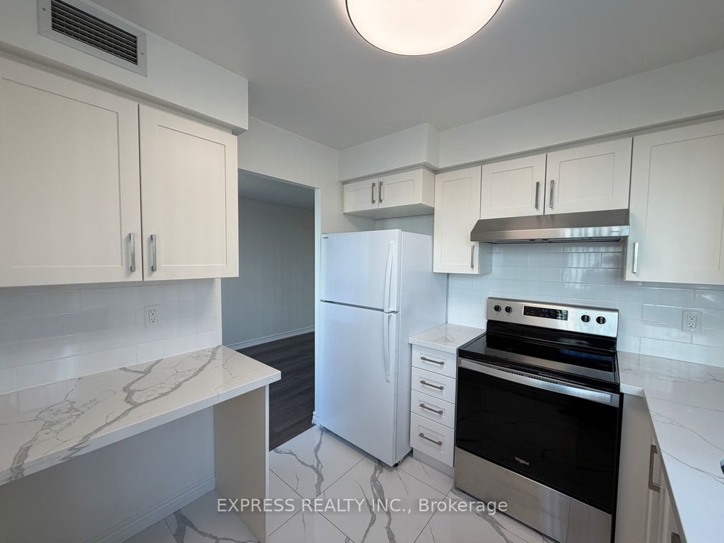 29 Pemberton Avenue 503, Toronto C14