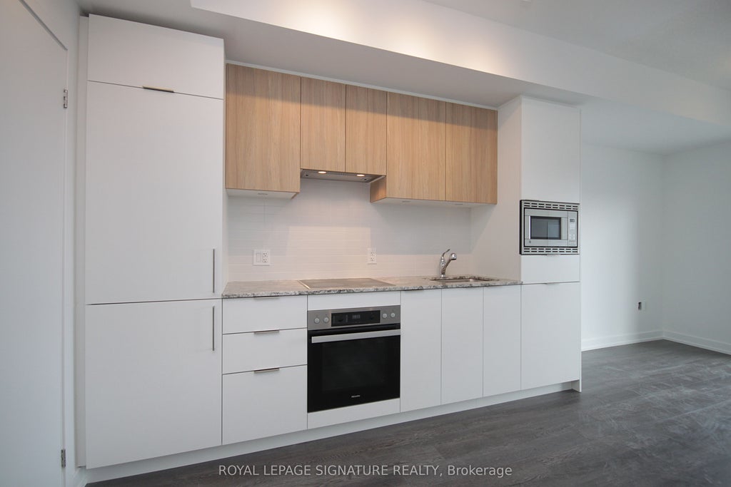 20 O'neill Road 1524, Toronto C13