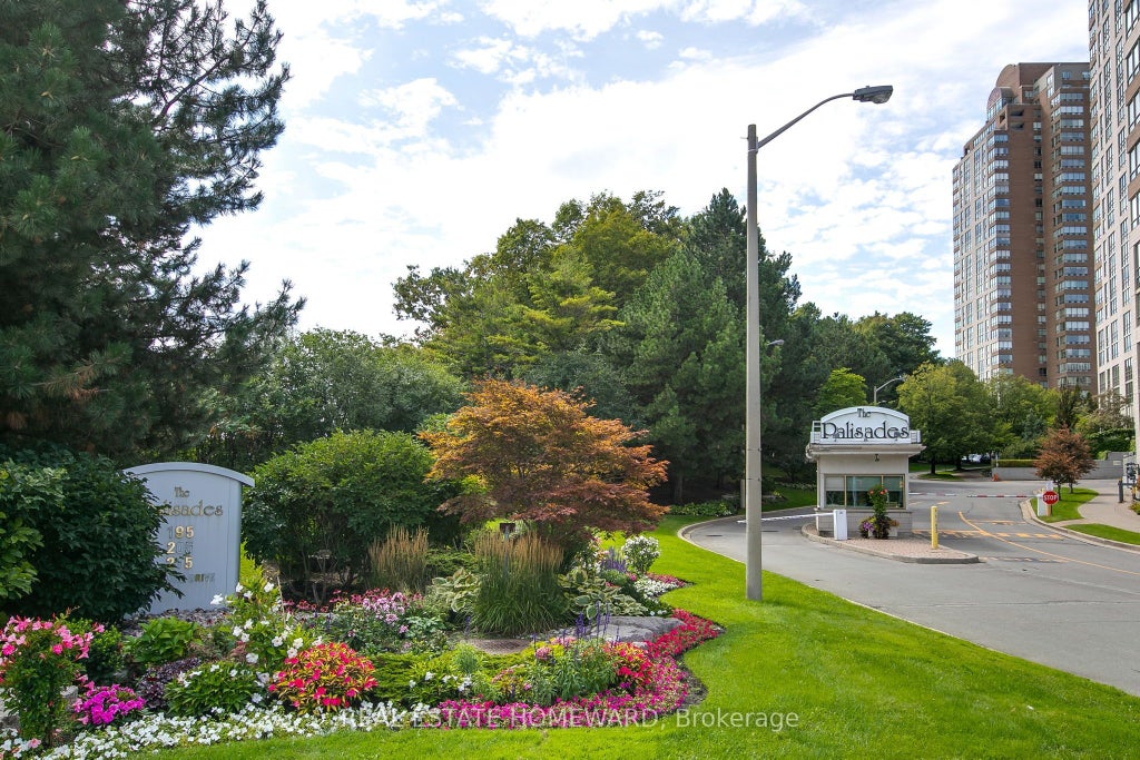 215 Wynford Drive 1006, Toronto C11